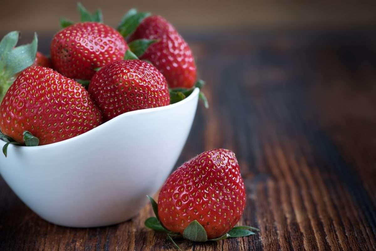 Can Chickens Eat Strawberries? And Strawberry Tops? Nutrition and